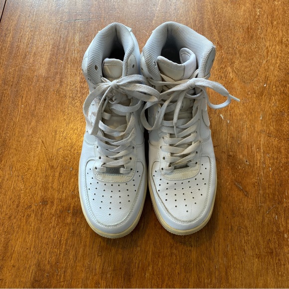 Air Force One - men’s size 8 - Picture 2 of 13